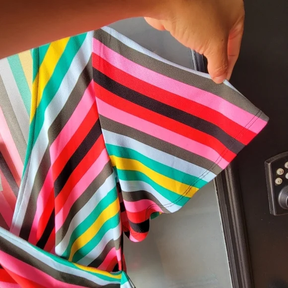 Express Spring Colorful Striped Blouse W/Strap Size S/P Short Sleeve V Neck NWT - Picture 8 of 10